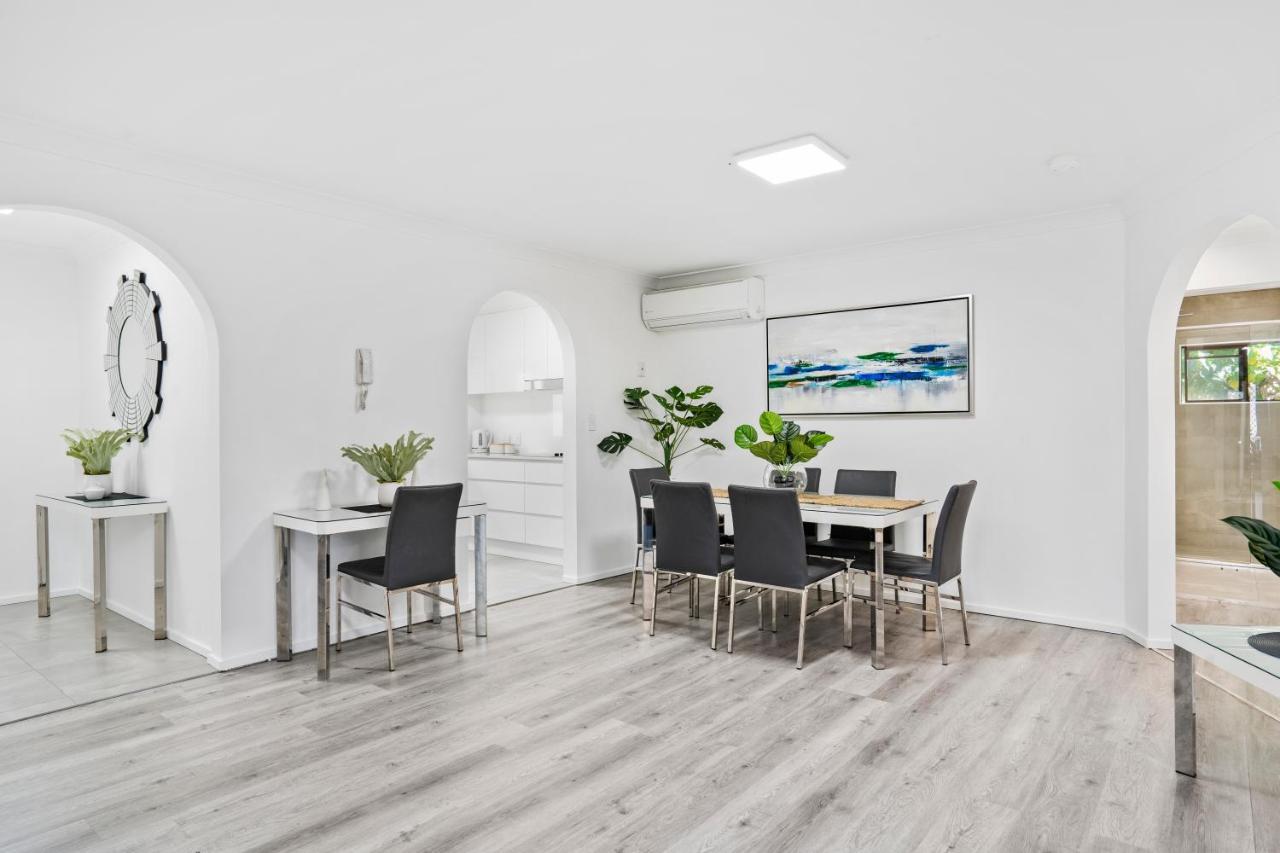 Coco Bella Retreat In Central Surfers - Sleeps 6-8 ゴールドコースト エクステリア 写真