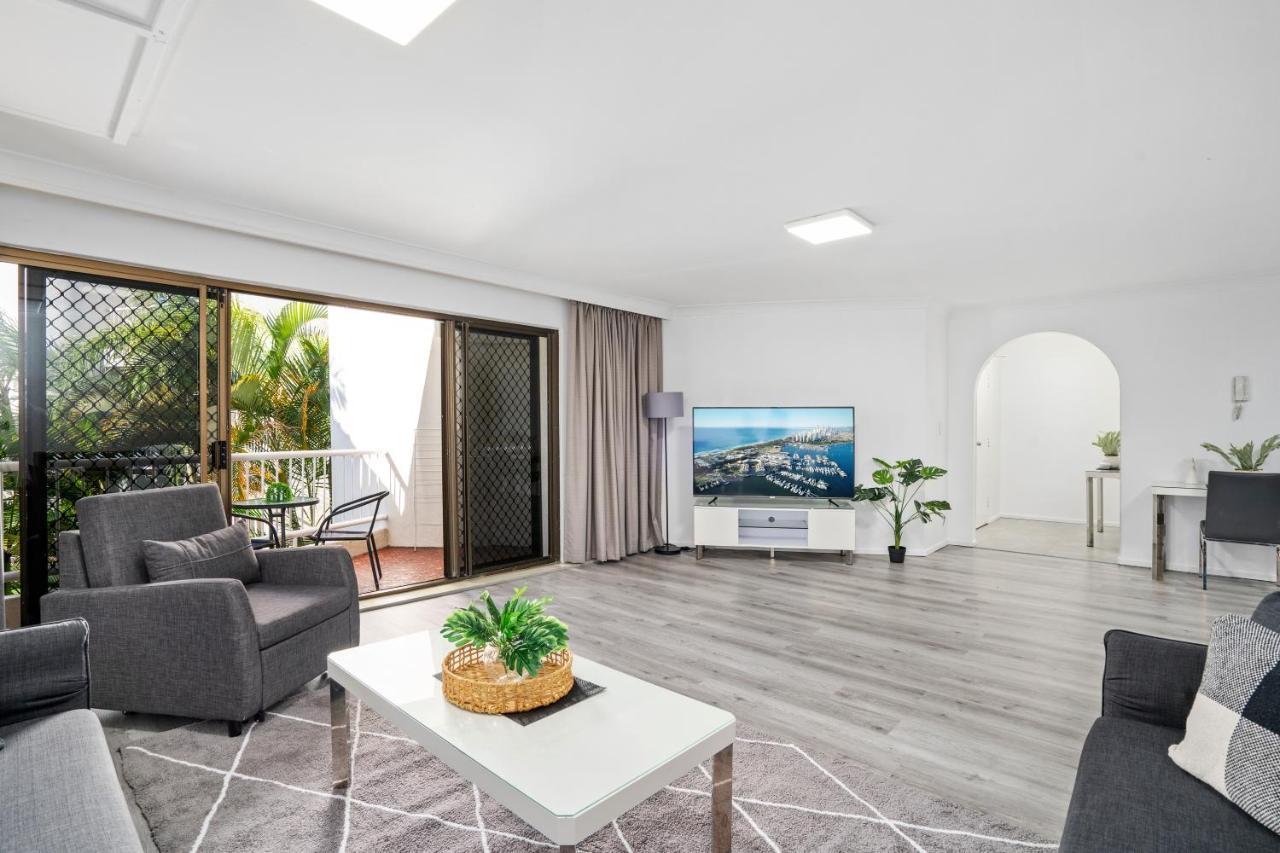 Coco Bella Retreat In Central Surfers - Sleeps 6-8 ゴールドコースト エクステリア 写真